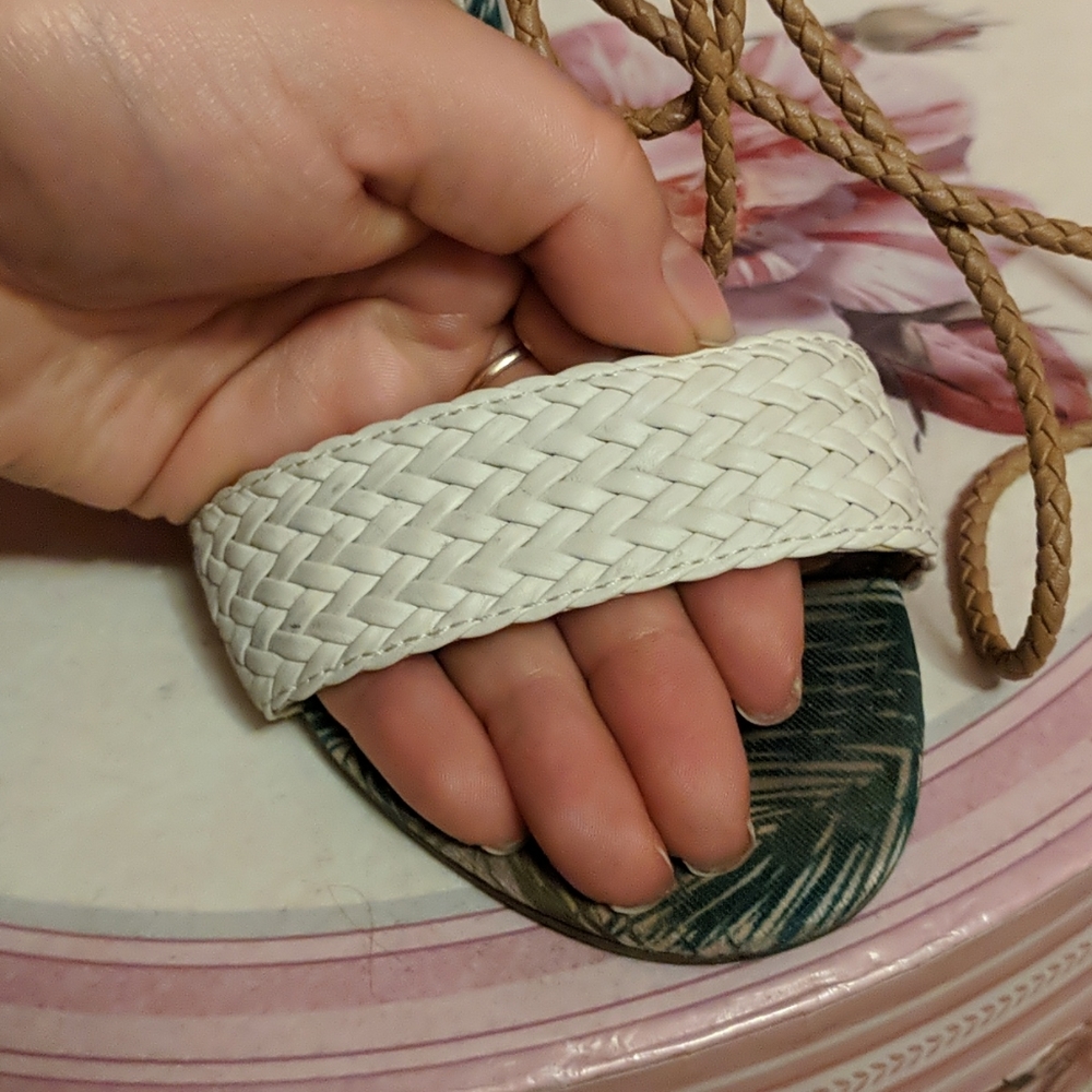 Heels - Picture 5 of 5